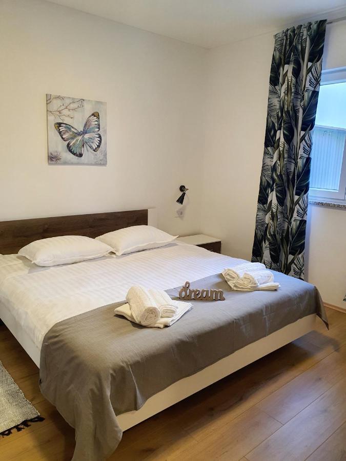 Sea Star Apartments ペシュチャーナ・ウヴァラ エクステリア 写真