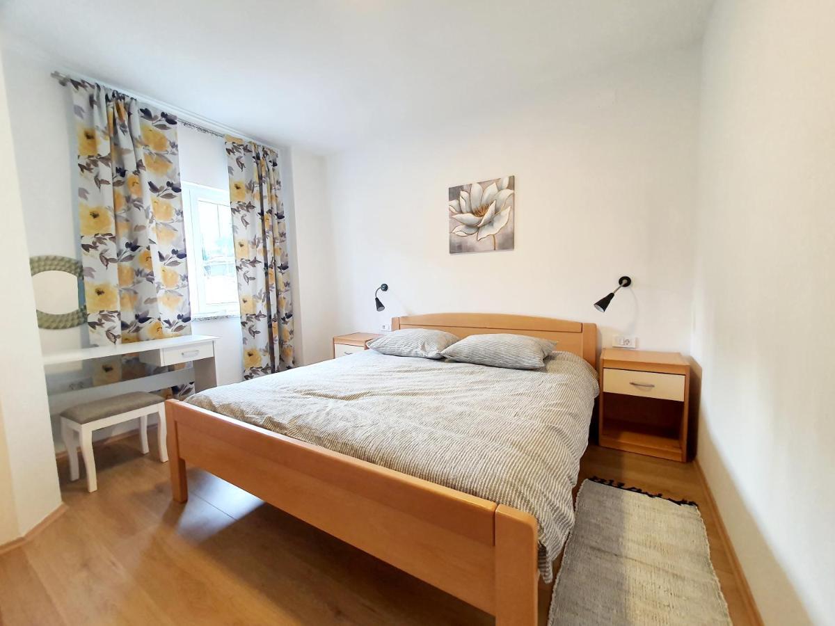 Sea Star Apartments ペシュチャーナ・ウヴァラ エクステリア 写真